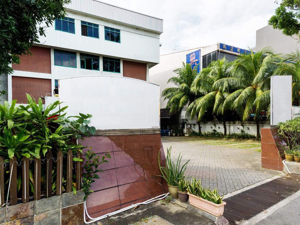 Reddoorz Near Aljunied Mrt Singapore Bagian luar foto